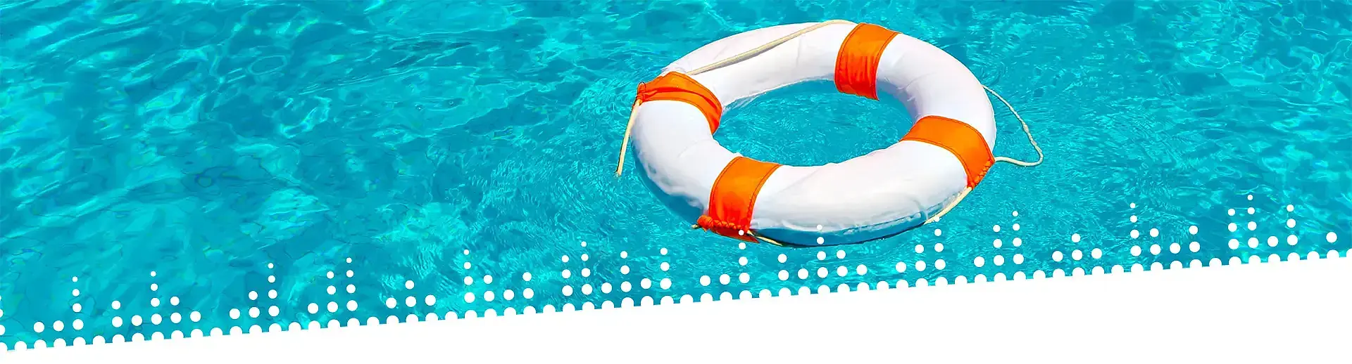 Rettungsring im Wasser